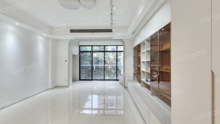 怡和苑南区二手房实景图