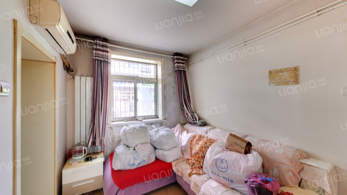 北卫里二手房实景图