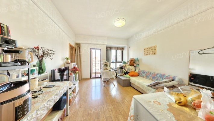 大华南湖公园世家三期二手房实景图