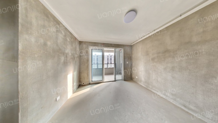 新兴岚湾三期西区二手房实景图