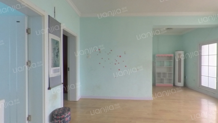 城管处家属院二手房实景图