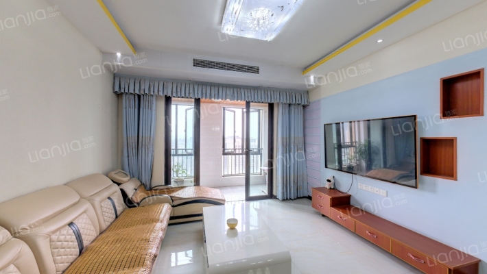 鸥鹏璧兰河1号二手房实景图