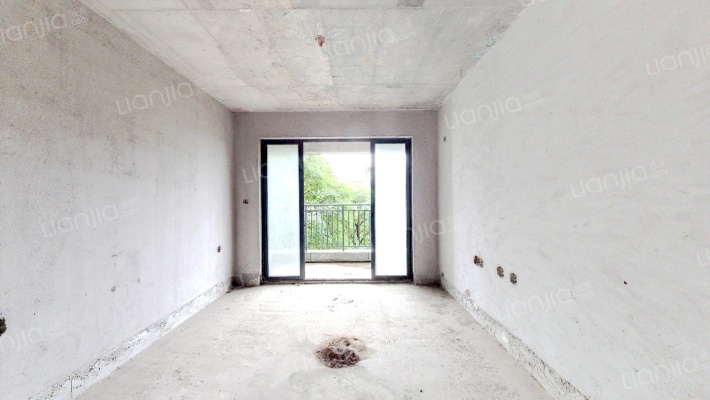 欧雅右岸春天二手房实景图