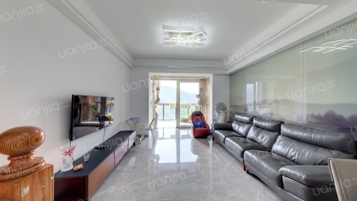 航天晴山月二手房实景图