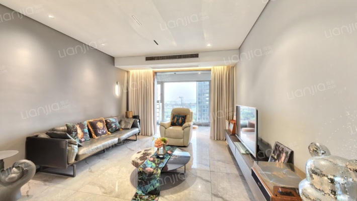 纯水岸东湖三期二手房实景图