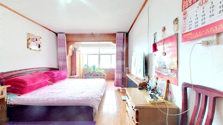 海滨花园小区富夼街二手房实景图