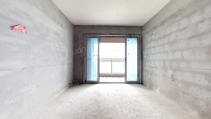 绿地公园里A组团二手房实景图