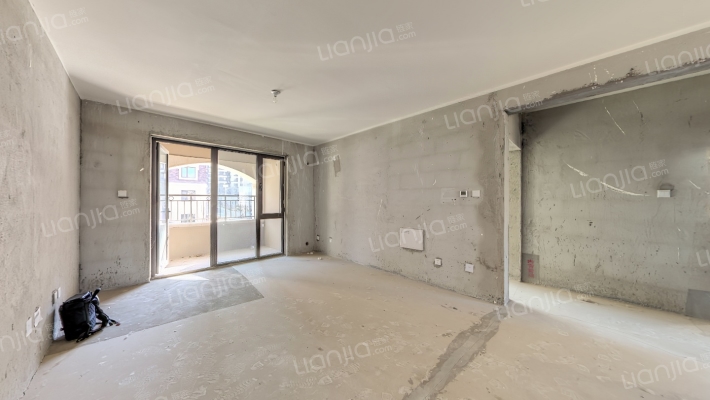 泰和郡五期二手房实景图