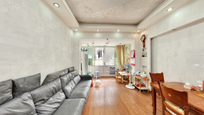 惠中家属楼二手房实景图