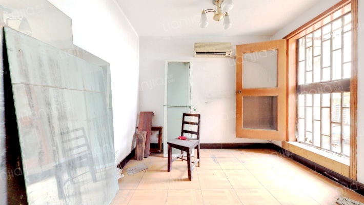 养育巷散盘二手房实景图