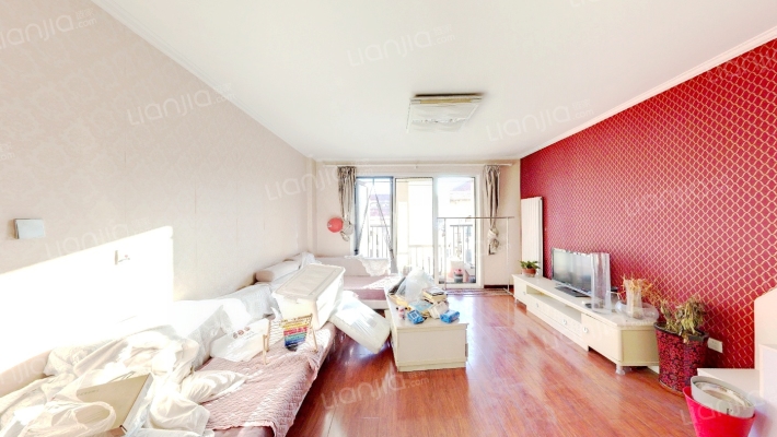 朗钜维尔蓝堤花园二手房实景图