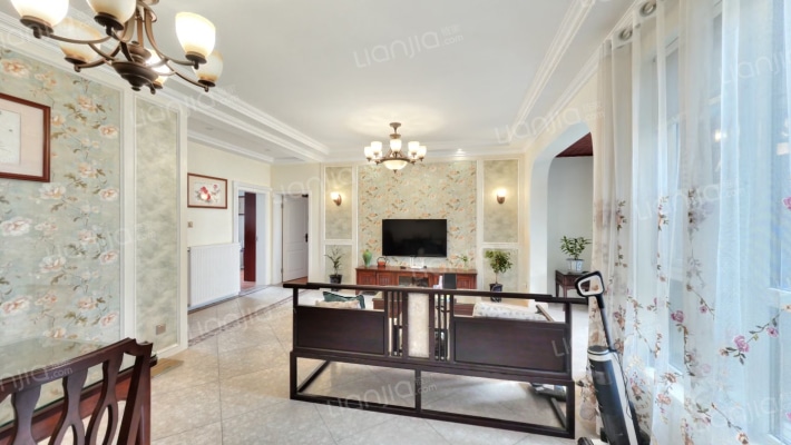 鹭湖宫11区A组团二手房实景图