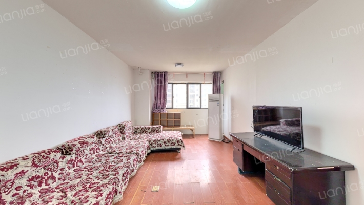 湾上首座二手房实景图