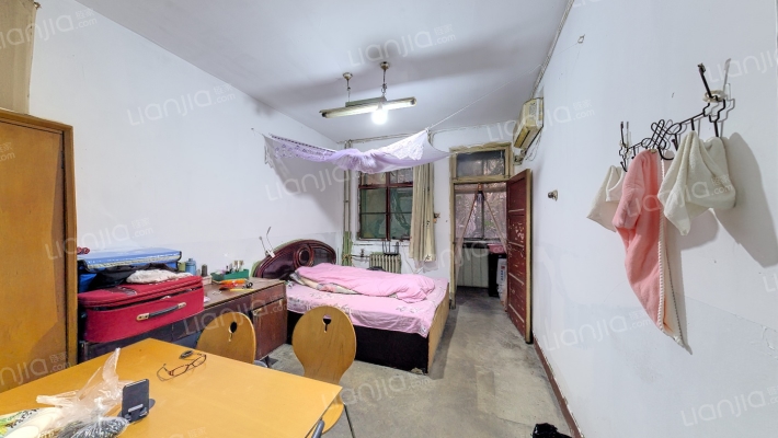 纺织品家属院二手房实景图