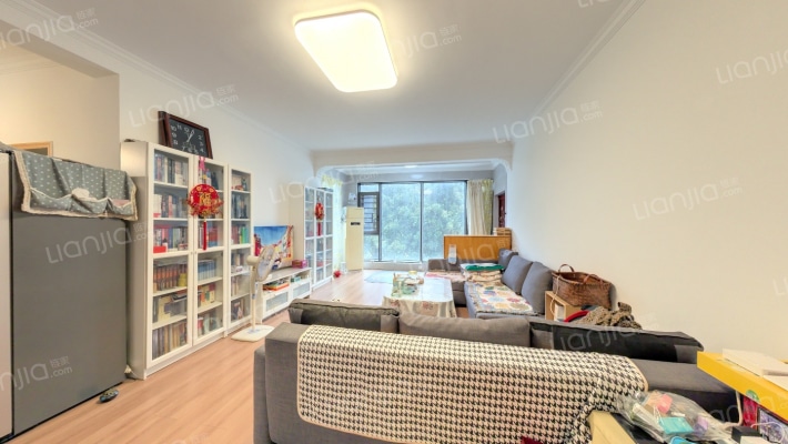 逸苑小区二手房实景图