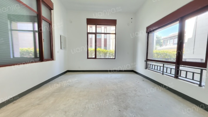 恒润太湖壹号二手房实景图