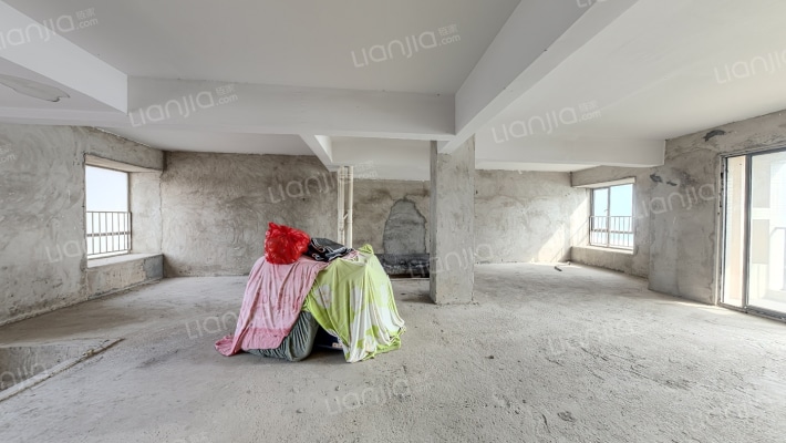 东江华庭二手房实景图