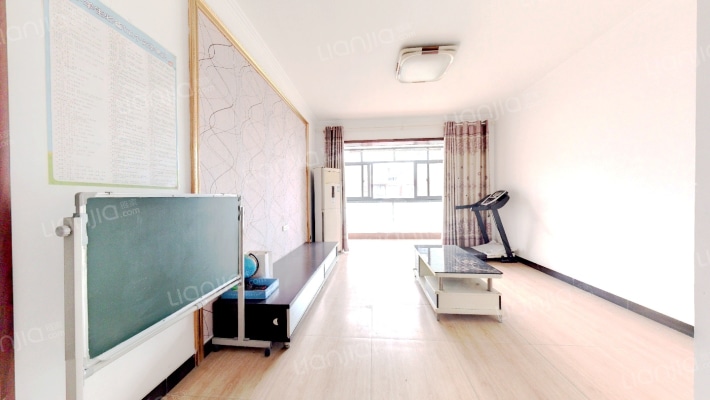 丝宝叠翠园一期二手房实景图