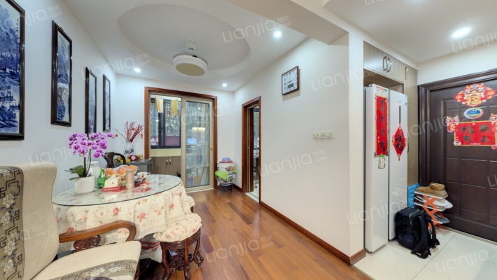 曹路家苑二手房实景图