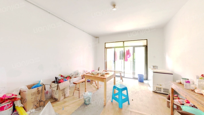 万峰·滨江苑二手房实景图