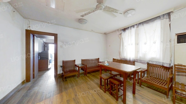 十八进二手房实景图