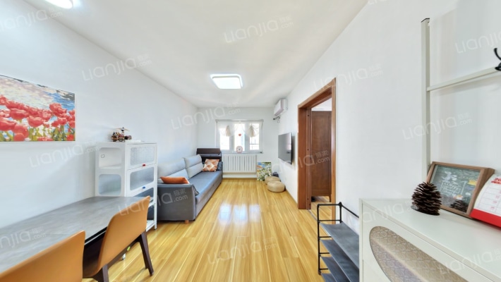 芳和嘉园二手房实景图