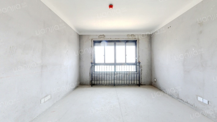 伊顿雅苑二手房实景图