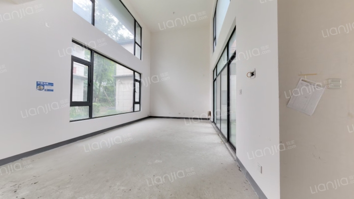 揽山墅二手房实景图