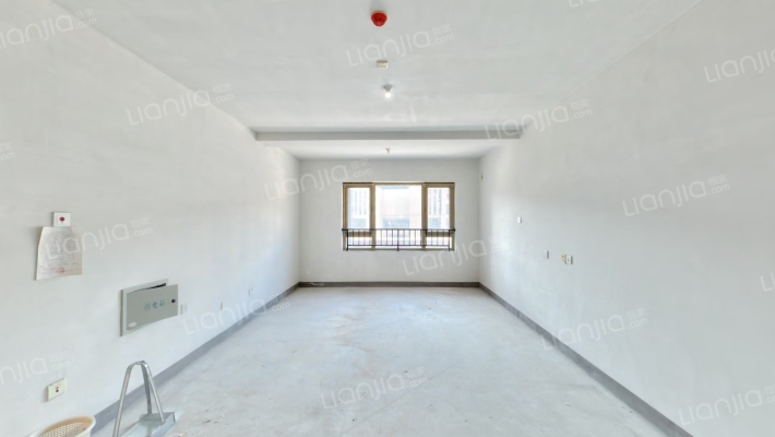 华皓英伦联邦二手房实景图