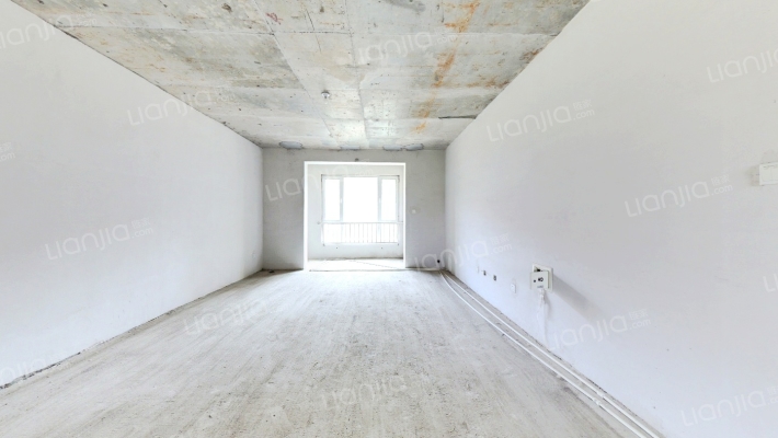 出售香邑溪谷洋房 南北通透三居双卫 毛坯-客厅