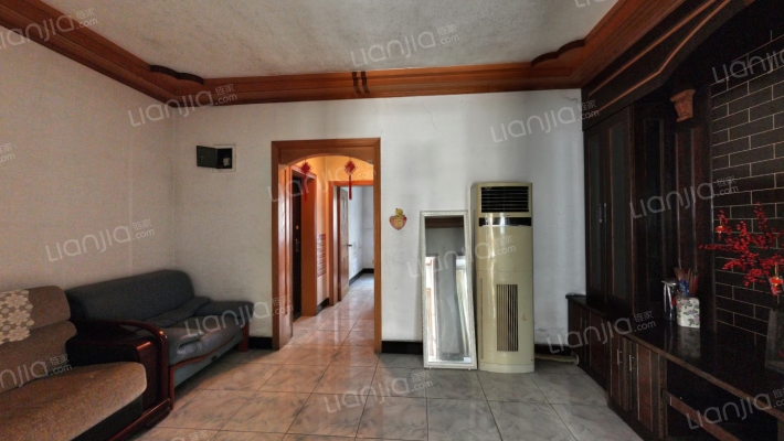 奎星路工行家属院二手房实景图