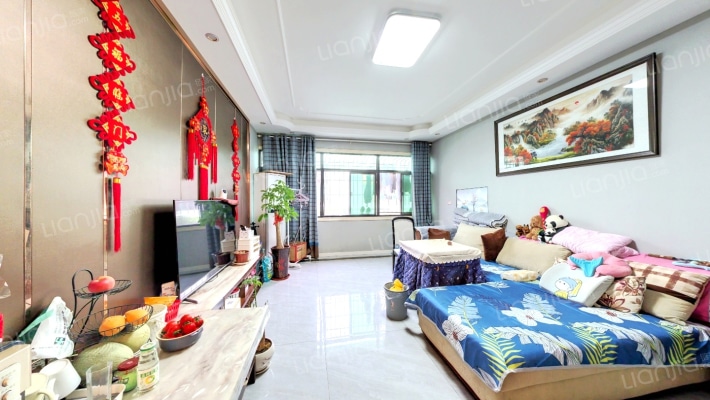 红宇家苑二手房实景图