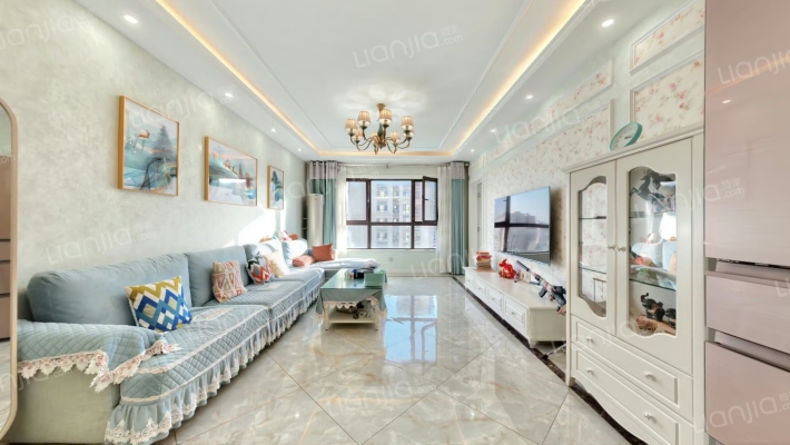 富力华庭B区二手房实景图