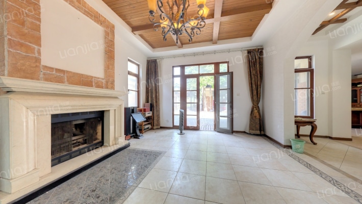 香江别墅一期二手房实景图