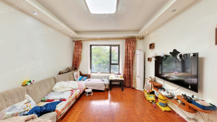 新桥逸景C区二手房实景图