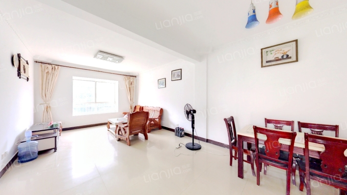 海天花园二手房实景图