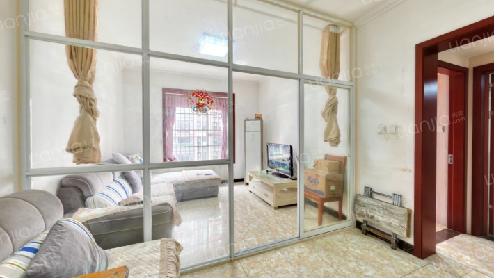 怡馨家园二手房实景图