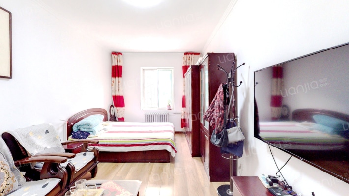 纬七路二手房实景图