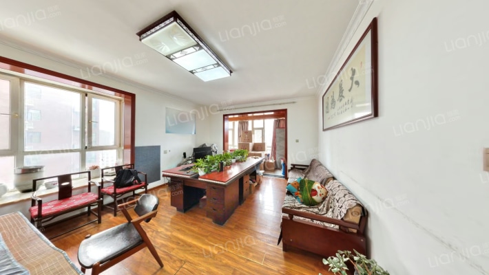 西北灯具公司商住楼二手房实景图