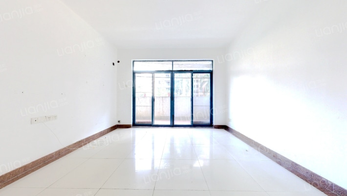 珠江骏景高尔夫花园二手房实景图