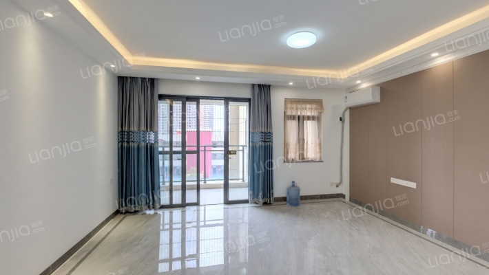 卧龙五洲世纪城（4/5/6/7期）二手房实景图