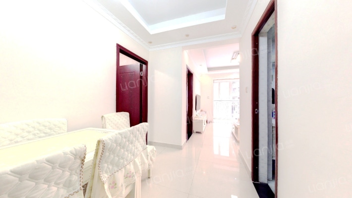 爱德华庭一期二手房实景图