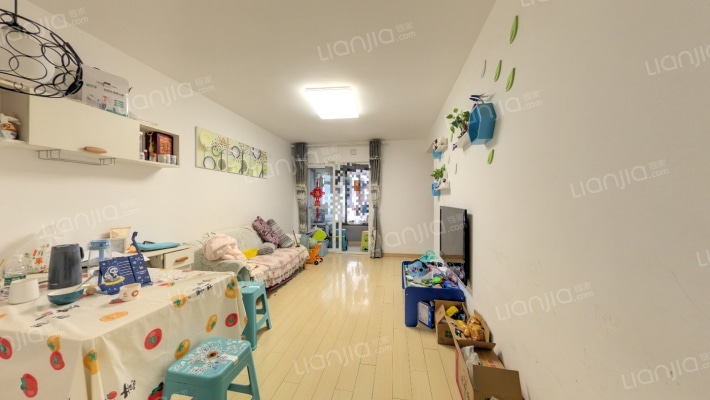 万科城A区二手房实景图