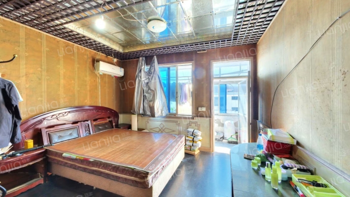 宏浦东园二手房实景图