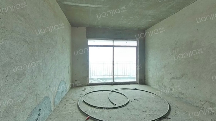 龙锦山庄二手房实景图