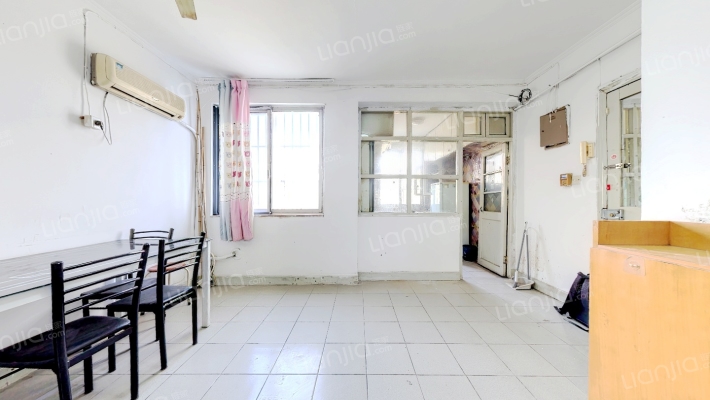 现代花园二手房实景图