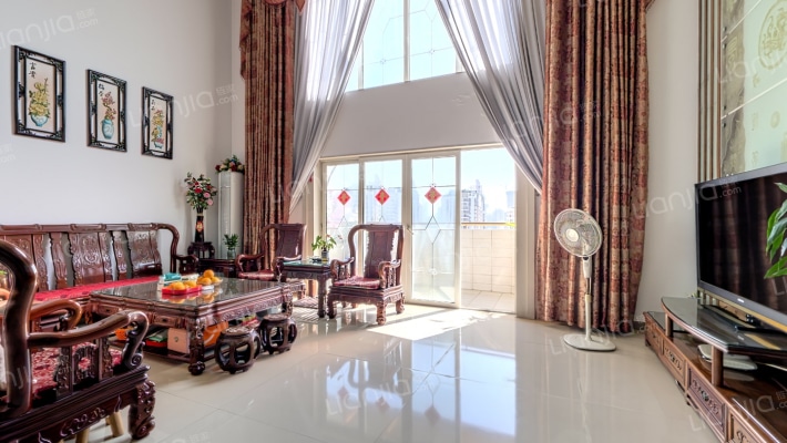 世界花园海华居二手房实景图