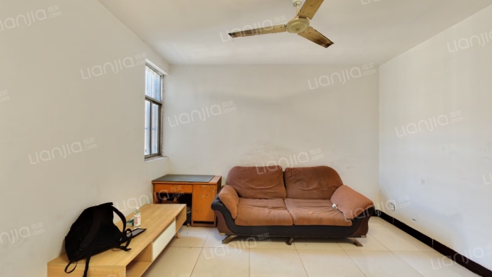 滨河小区二手房实景图