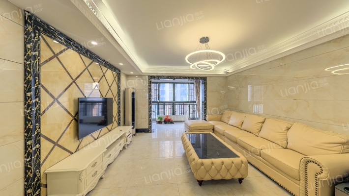 克拉美丽山庄二手房实景图