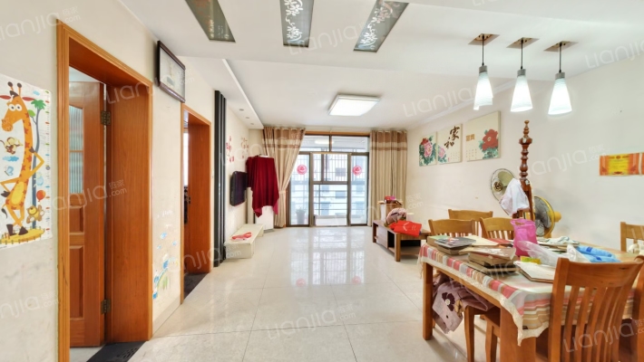 阳光公寓二手房实景图